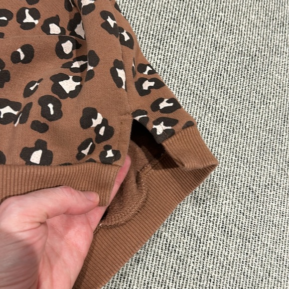 SOLD Zara leopard oversized sweatshirt 24m - Picture 4 of 4